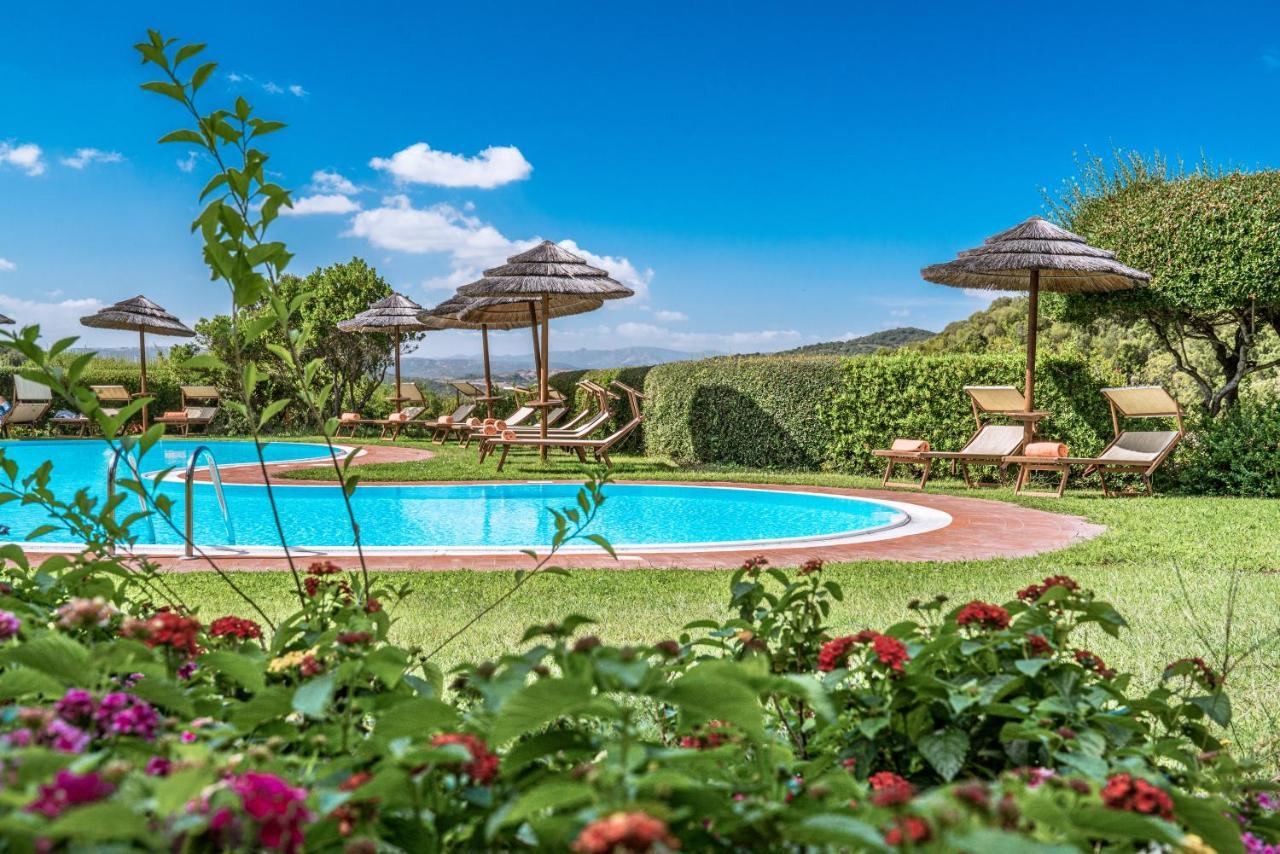 Hotel Aldiola Country Resort Sant'Antonio di Gallura Eksteriør billede