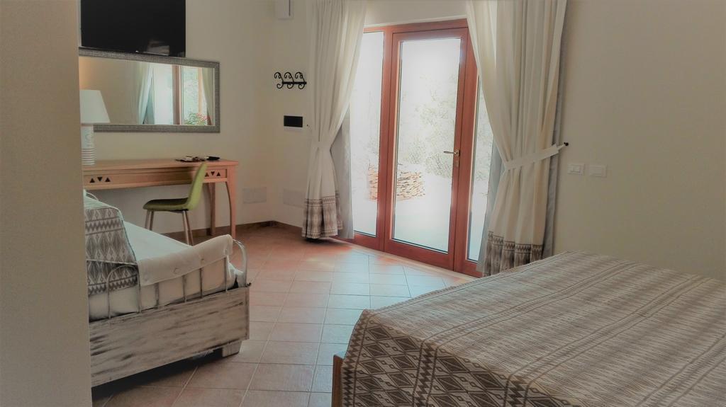 Hotel Aldiola Country Resort Sant'Antonio di Gallura Eksteriør billede